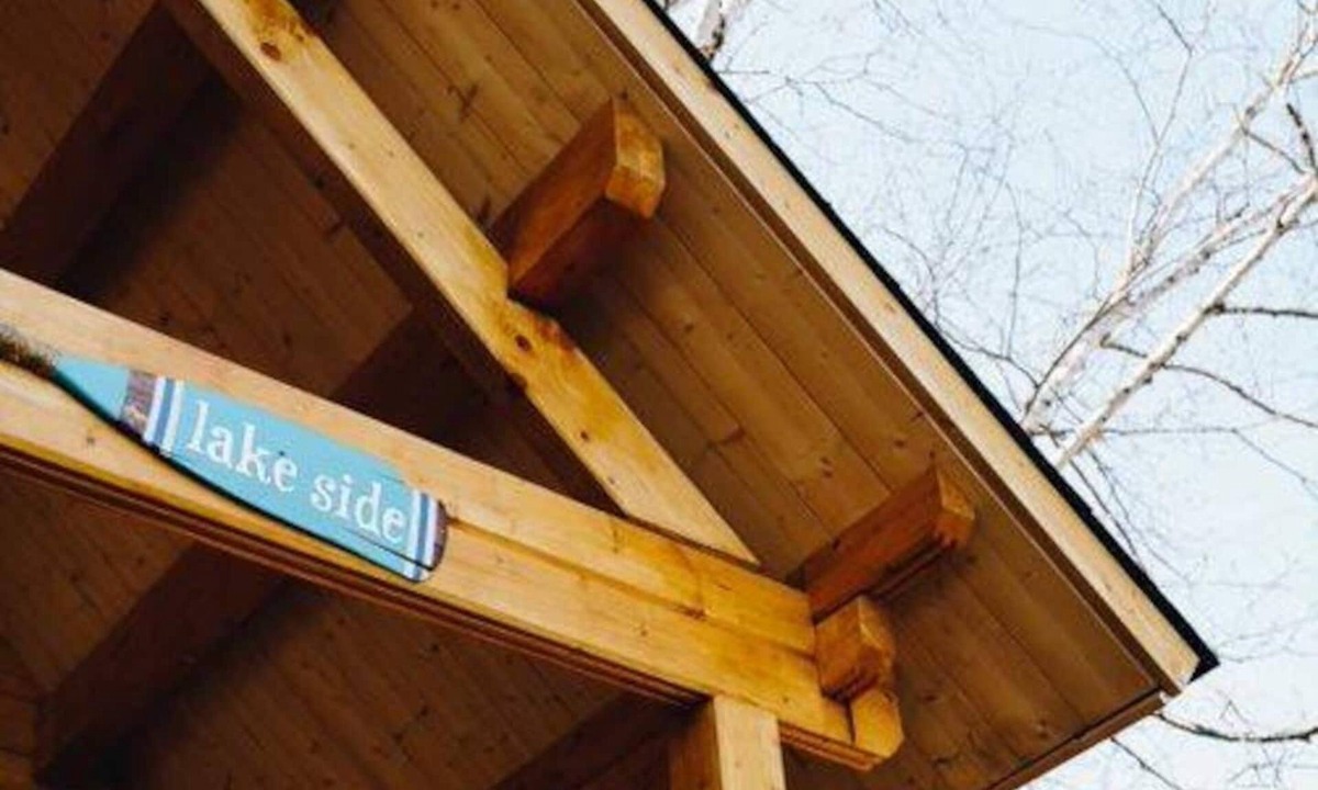 Seguin Cottage | This cottage is a 2 bedroom(s), 1 bathrooms, located in parry sound, on.