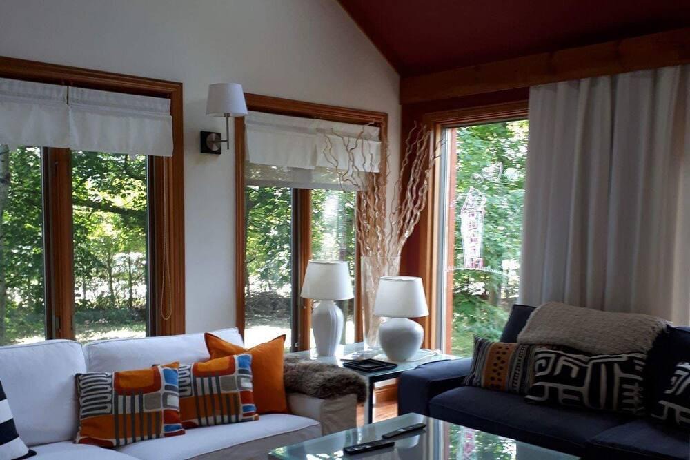 Saint-Sauveur Ski Chalet | Tradition And Modernity. Wood & Stone. In Private Wooded Park.