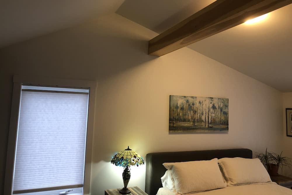 Wolfville House | Trendy Semi-Detached House Close to All Amenities