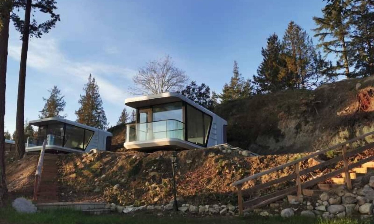 Sliammon Apartment | U2 Seaside Serenity: Seal Bay Glamping Retreat