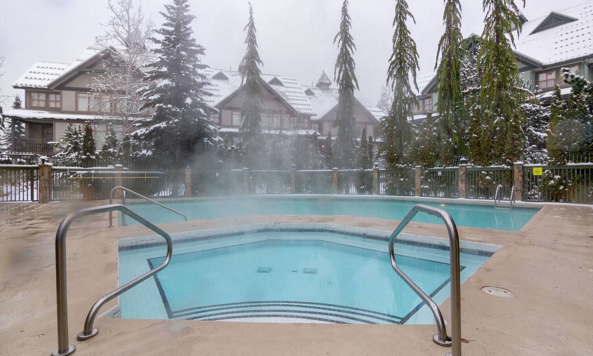 Village North Villa | Village Star Luxury - Hot tub, Pool & Free Parking