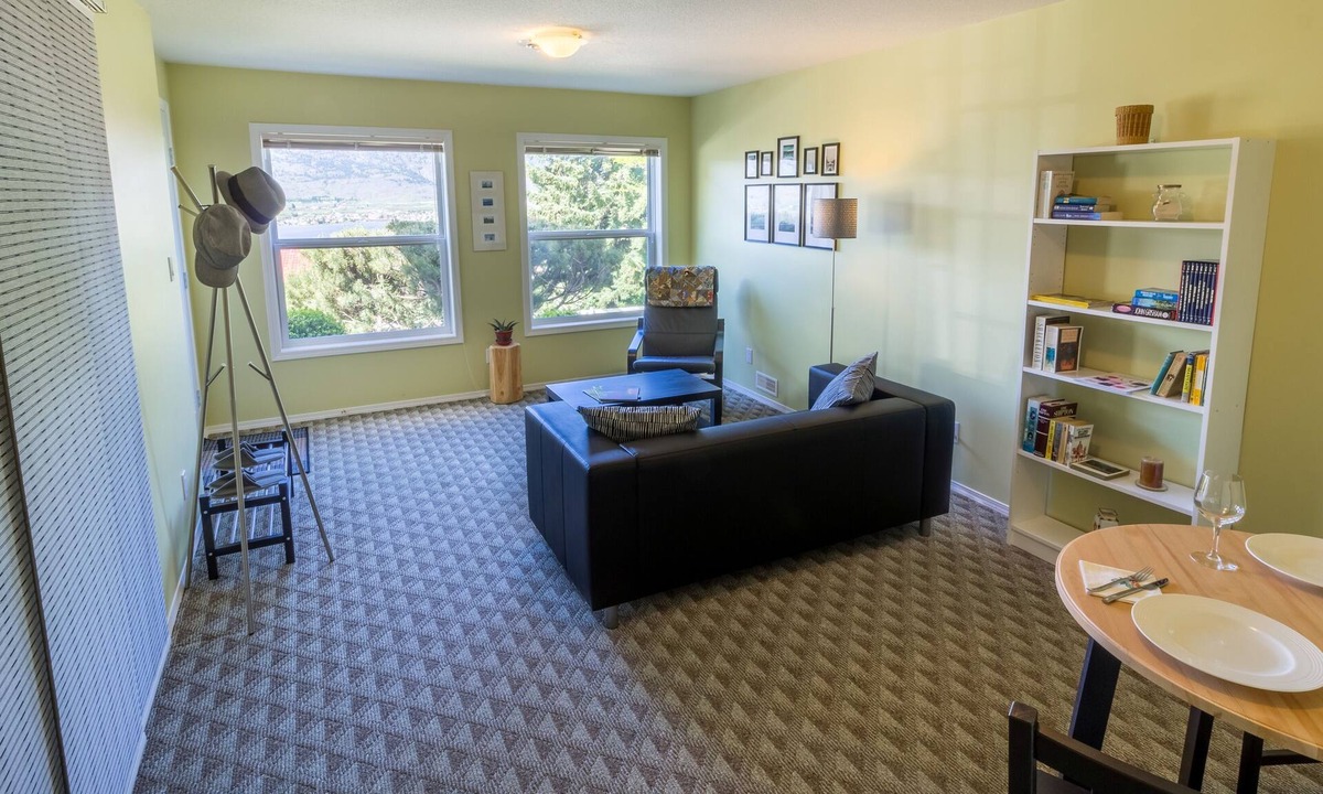 Okanagan-Similkameen House | Vineyards & Lakeviews - Private Hillside Suite - 100m above Osoyoos Lake