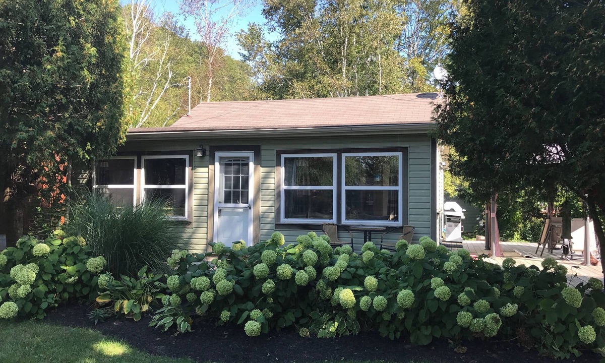 Turkey Point Cottage | Walk to the beach! Sun, fun & adventure are yours to discover!
