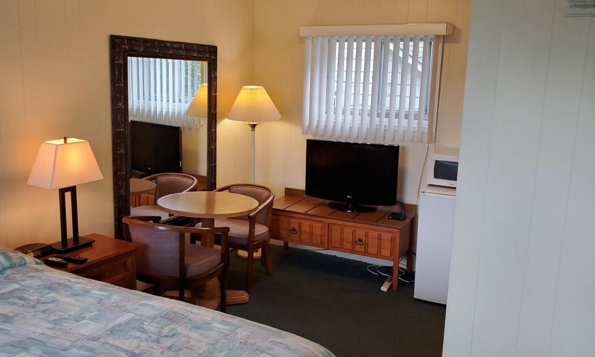 Wasaga Beach Hotel | Wasaga Beach Inn And Cottages