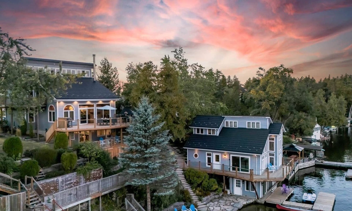 Fenelon Falls Cottage | Waterfront Cottage w/Firepit, Boathouse, Canoes & Game Room