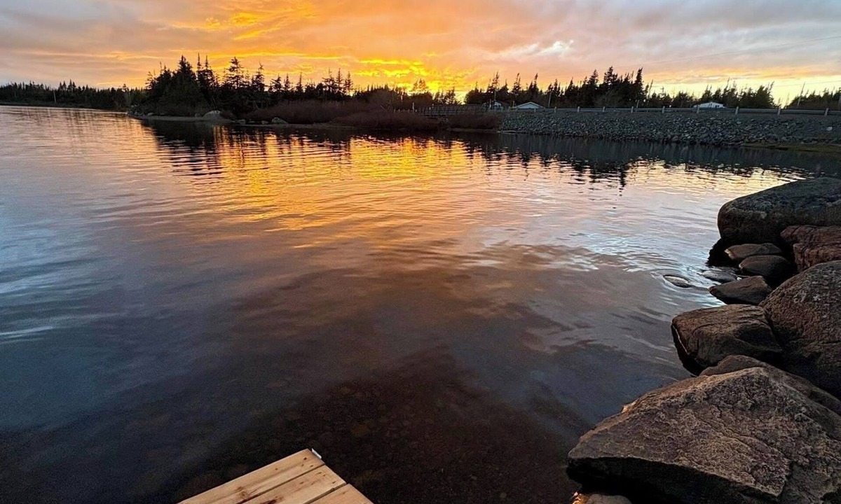 Goobies House | Welcome to Sunset Cove, Cozy home, enjoy the landscaped property & outdoor area.