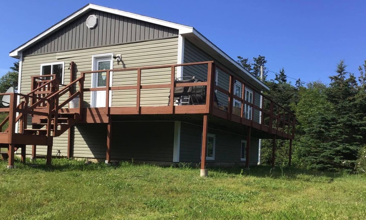 Tiddville Cottage | Whale Cove Cottage