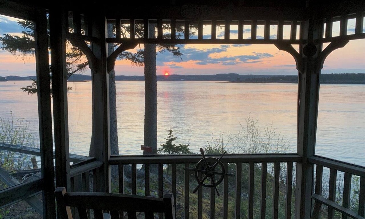 Campobello Island Cottage | Whale Of A View, Campobello Island LOCATED ON OCEAN, 3 BR: FABULOUS VIEWS