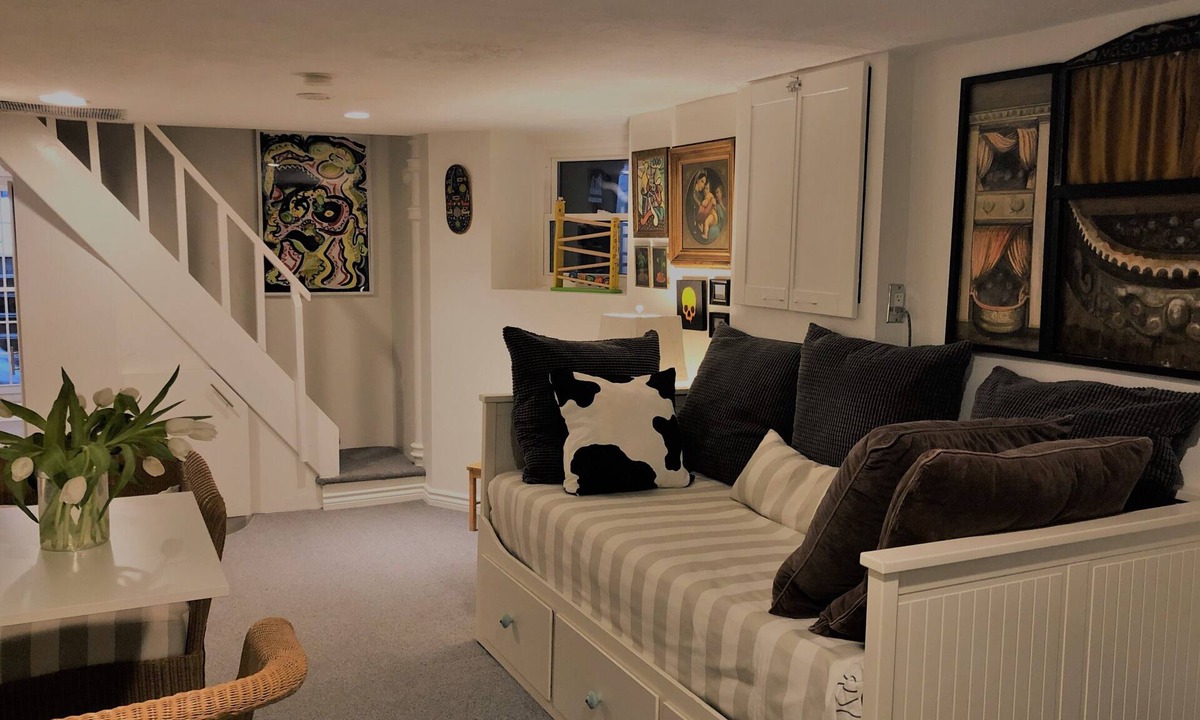 Wychwood Apartment | Wychwood Davenport Apartment