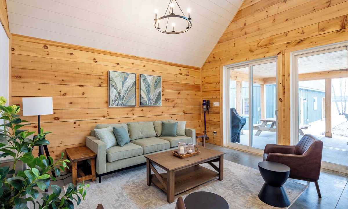 Restoule Cabin | Xenia Luxury Lakefront Cottage w/ Hot Tub & Sauna