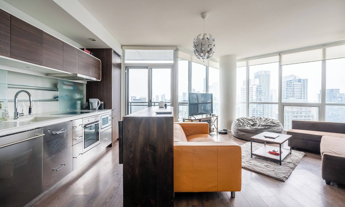 Yorkville Condo | Yorkville Sky Luxury South View