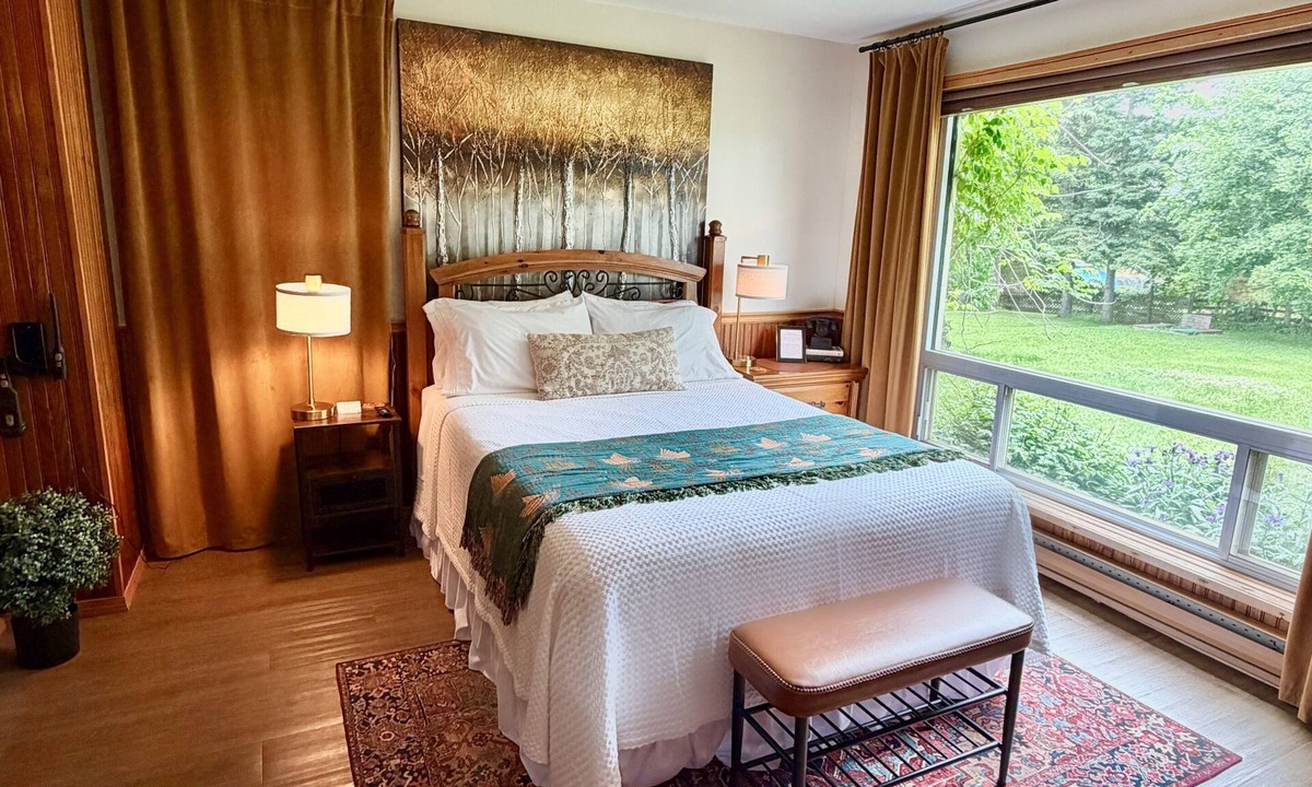 Shakespeare Apartment | Your Peaceful Pause With Sunsets Near Stratford