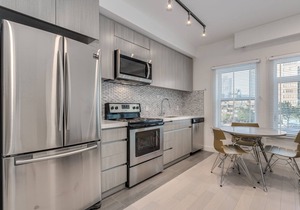 1431 Haro St - 3 Bedrooms - Downtown Vancouver