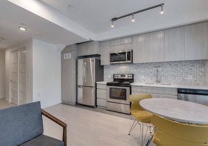 1431 Haro St - 3 Bedrooms - Downtown Vancouver