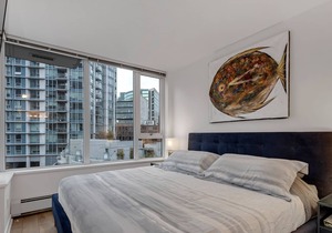 2BR Gastown Downtown Vancouver close to everything