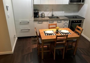Cozy 2 Bedrooms Condo in UBC