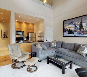Peak Lodge Whistler 