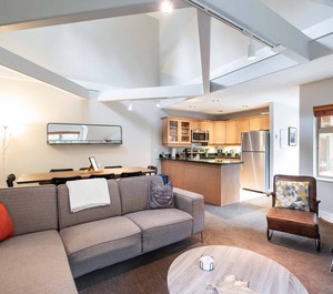Peak Lodge Whistler 