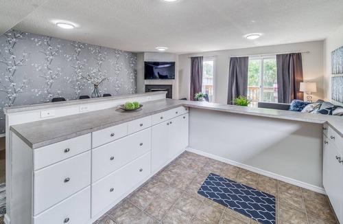 Mount Pleasant Apartment | $0 Cleaning, Close to Airport! Center of Calgary!