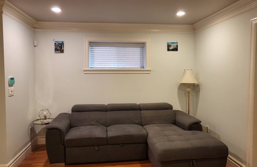 Coquitlam House | 1 Bedroom Basement Suite for Max 2 Adults/kid