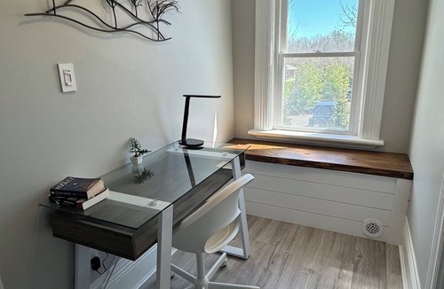 Forest Cottage | 10 minutes to beaches. Family-sized farmhouse with games room and yoga studio.