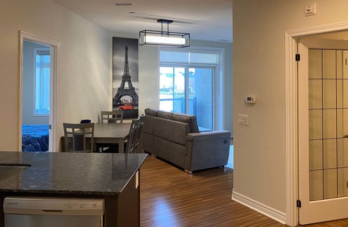 Markham Apartment | 10 The Stunning 3 Bed 2 Bath Apartment at Central Location Near to Transit & Hwy