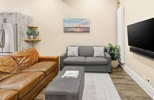 Collingwood Condo | 124 Hurontario Unit 3