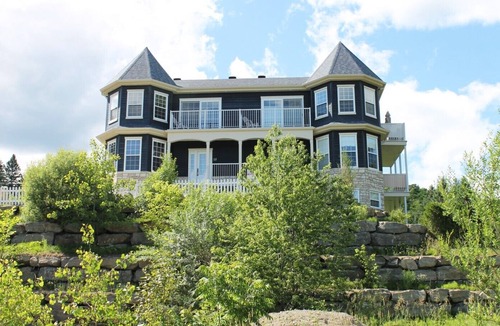 Saint-Sauveur House | 15 - Awesome mountain views and best comfort stay, Saint-Sauveur QC,