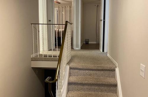 Amherstview House | 15 minutes away from downtown and Thousand Island Ferry