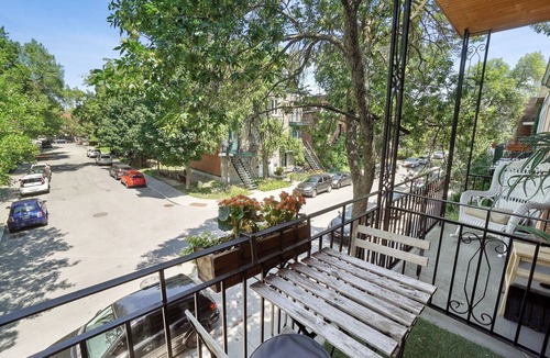 De Lorimier Apartment | #155 Traditional and Cozy 2 Bedrooms in Plateau Mont-Royal