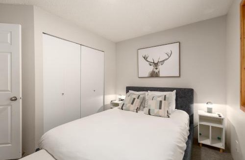 Whistler Creekside House | 1BR in Powderview, Creekside, Bright and Cozy, Private Ski Storage, Fireplace, Free Parking