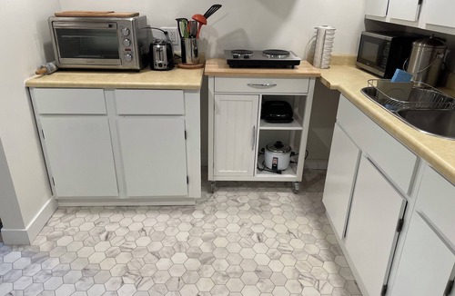 West Point Grey House | 2 Bed Garden Suite, near UBC, 15 mins from Downtown