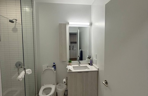 Cooksville Apartment | 2-bedroom apartment in welcoming Mississauga with AC, fitness room
