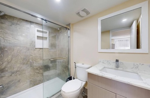 Malton House | 2 Bedroom Basement Near Pearson Airport