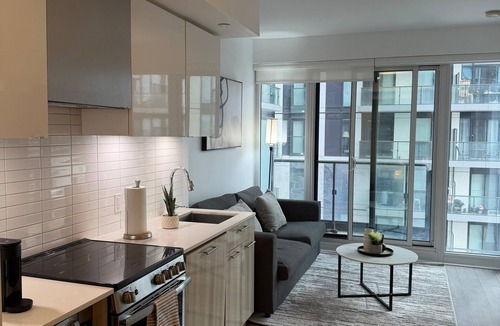 St. Lawrence Condo | 2-bedroom condo in peaceful Toronto with AC and comfort