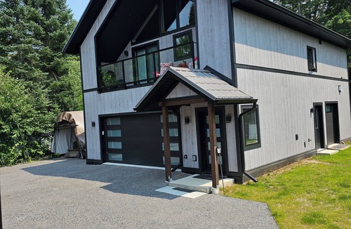 Utterson Apartment | 2 Bedroom Executive Apartment in Utterson