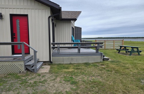 Richibucto House | 2-bedroom Waterfront paradise