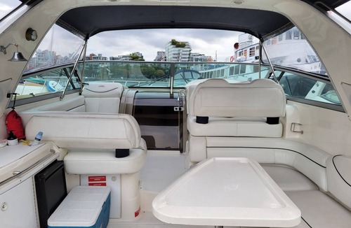 Central Boat Rental | 2-Bedroom Y Boat in amazing Downtown Vancouver