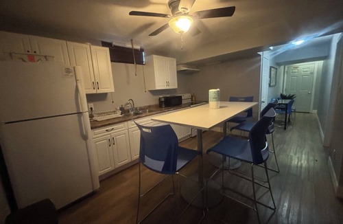 Chippawa House | 2 minutes to the falls ultimate Niagara Getaway - Hot Tub, Game Room, & tiki bar