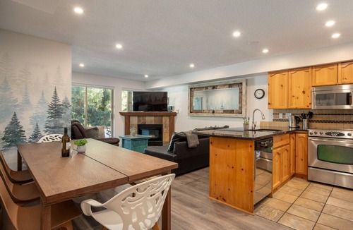 Village North House | 2BR + Den | Valhalla | Village Location | Covered Patio | King Bed | Hot Tub