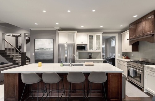 Upper Lonsdale House | 3+ Bdrm. Luxury North Vancouver