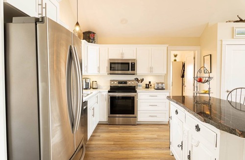 Cavendish Cottage | 3-Bedroom Cavendish Oceanfront Cottage - Located inside National Park
