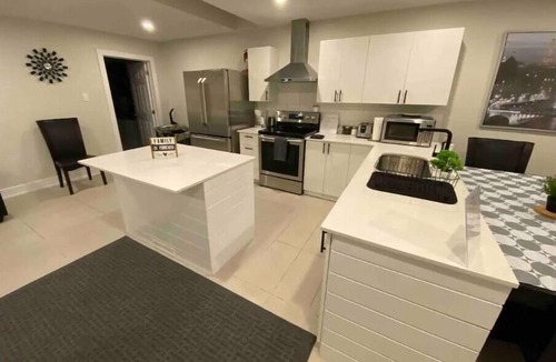 Chapel Hill South House | 3 Bedroom Cozy Family Home, Close to all amenities