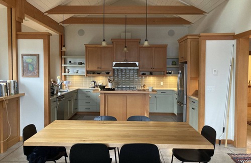 Bowen Island House | 3-bedroom Craftsman house on Bowen Island, 20 minutes by ferry from Vancouver