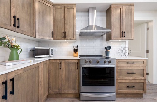 Big White Ski Resort Villa | 3 bedroom family friendly condo with hot tub!