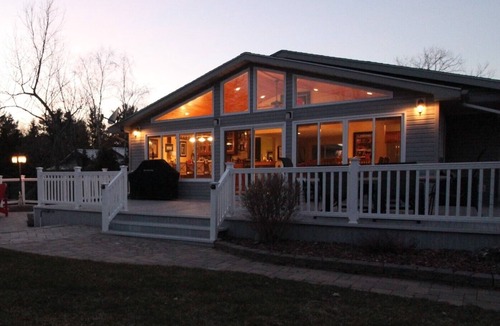 Port Franks House | 3 min WALK to sand beach & 4 water bodies. Central AC. 4 Fridges. Kid-friendly.