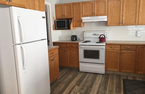 South Lethbridge Condo | #3 Southside Getaway Apt. - Close to Costco & College