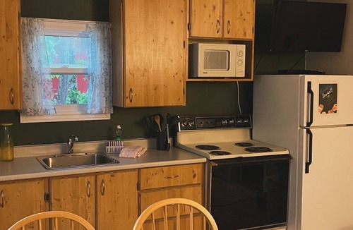 Murray Harbour Cottage | 3 Stars Cottage - Forest & Lake PEI Cottages - Kozy Corner -1 Bedroom