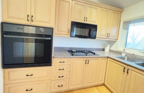 Victoria Village House | 3B3BOnly 5mins to DonMills &Wynford Dr TTCStation
