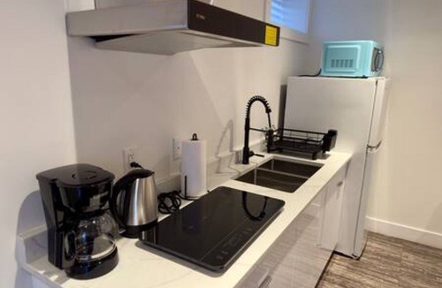 Riley Park-Little Mountain House | 3BD Stylish Cozy Suite in Riley Park
